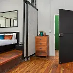 Wolroy House 206